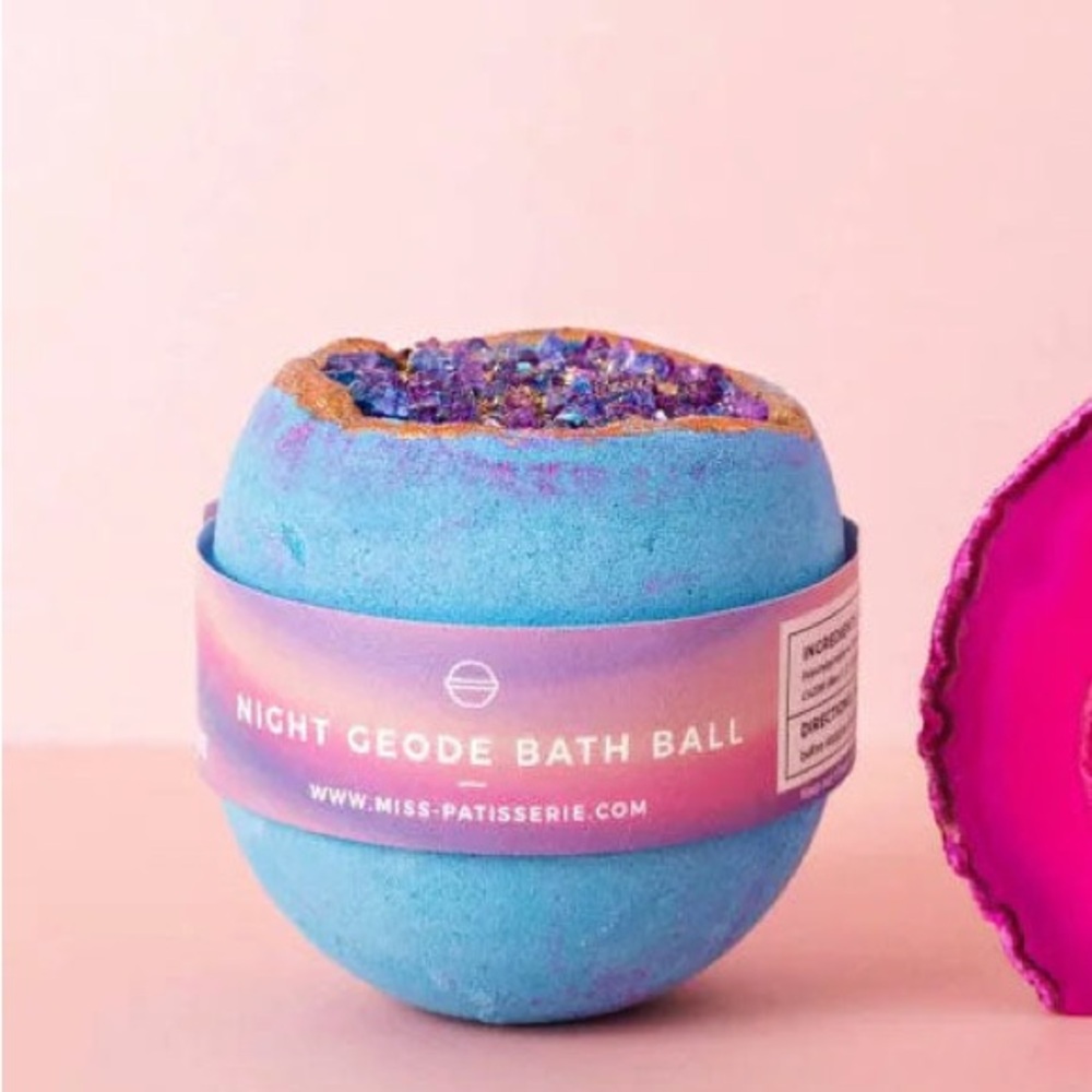 Miss Patisserie Night Geode Bath Ball